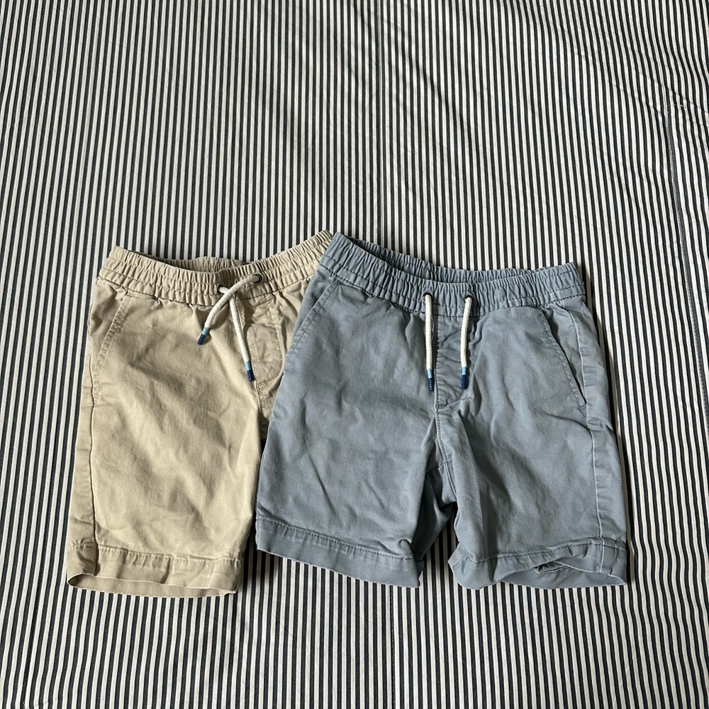 GAP Tan and Blue Athletic Shorts for Everyday Comfort